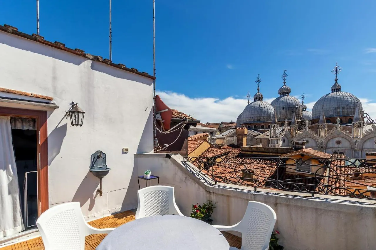 Hotel Ai Do Mori Venice Italy