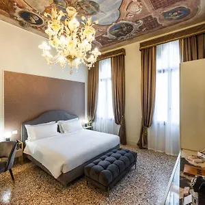 Palazzina Sardi Венеция