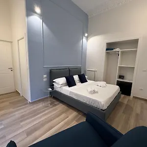 https://luxury-bb-sun-art-naples.hotels-amalfi.com