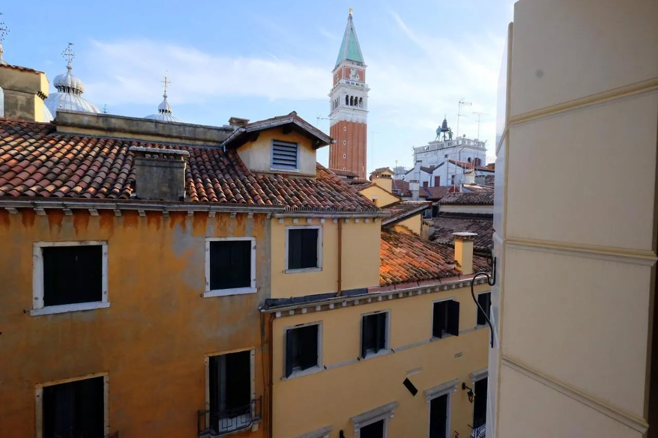 Hotel Ai Do Mori Venedig
